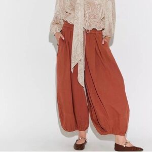 Free People Women's Drawstring Joggers in Deep Berry